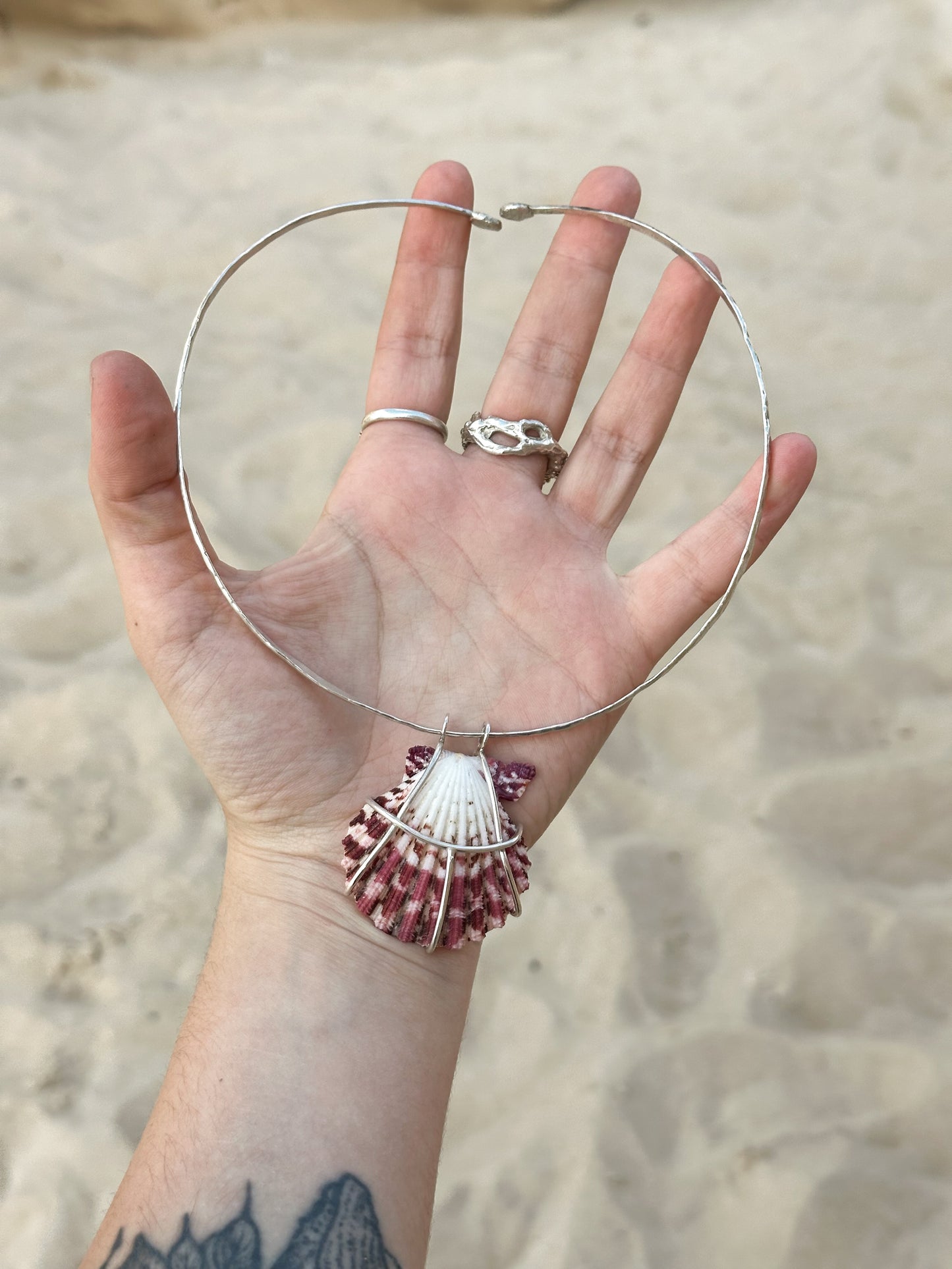 Tideforged shell chocker